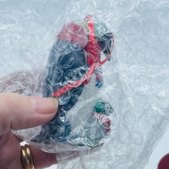 Hallmark Keepsake Ornament 2001 Safe & Snug Penguin Mom and Baby NEW - Picture 6 of 6